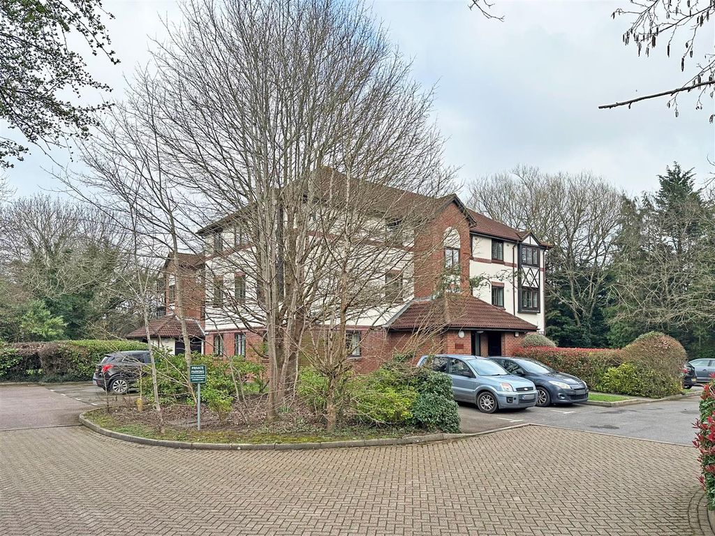 Property photo 1 of 11