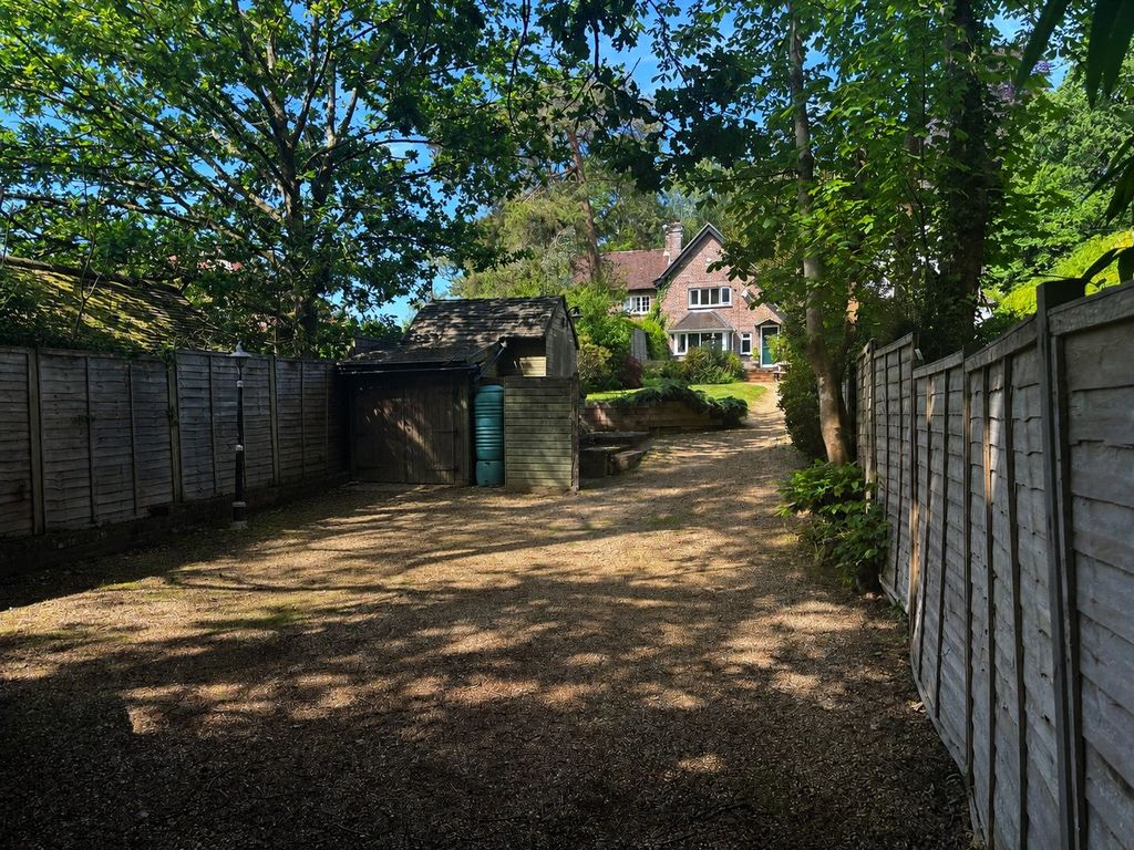 Property photo 2 of 22 Picture No. 26