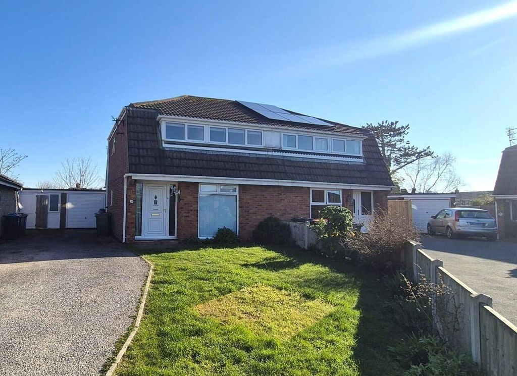 Property photo 1 of 17 Front (Exterior)