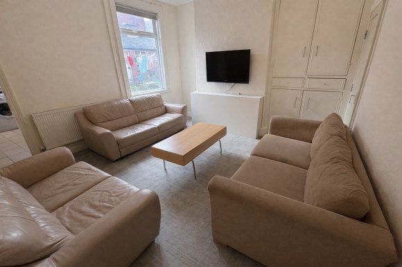 Property photo 1 of 6 9582704.Png