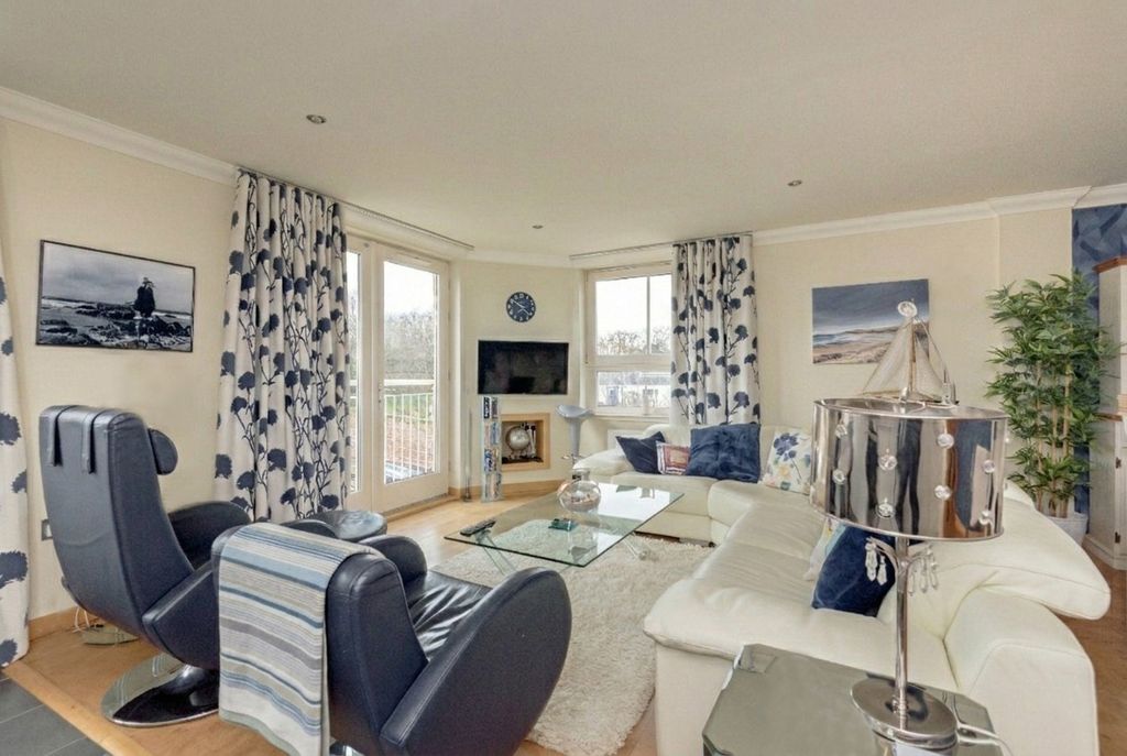 Property photo 3 of 19 Property Image 3