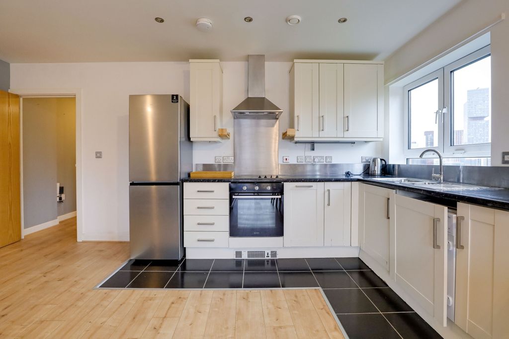 Property photo 3 of 14 Raw_6