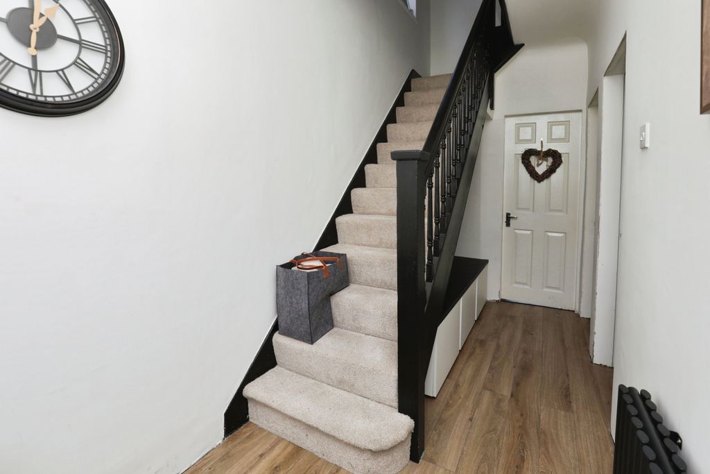 Property photo 2 of 15 Hall