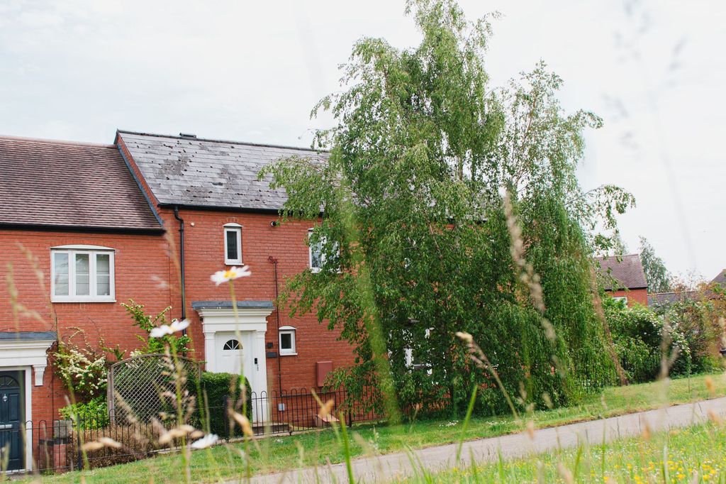 Property photo 1 of 27