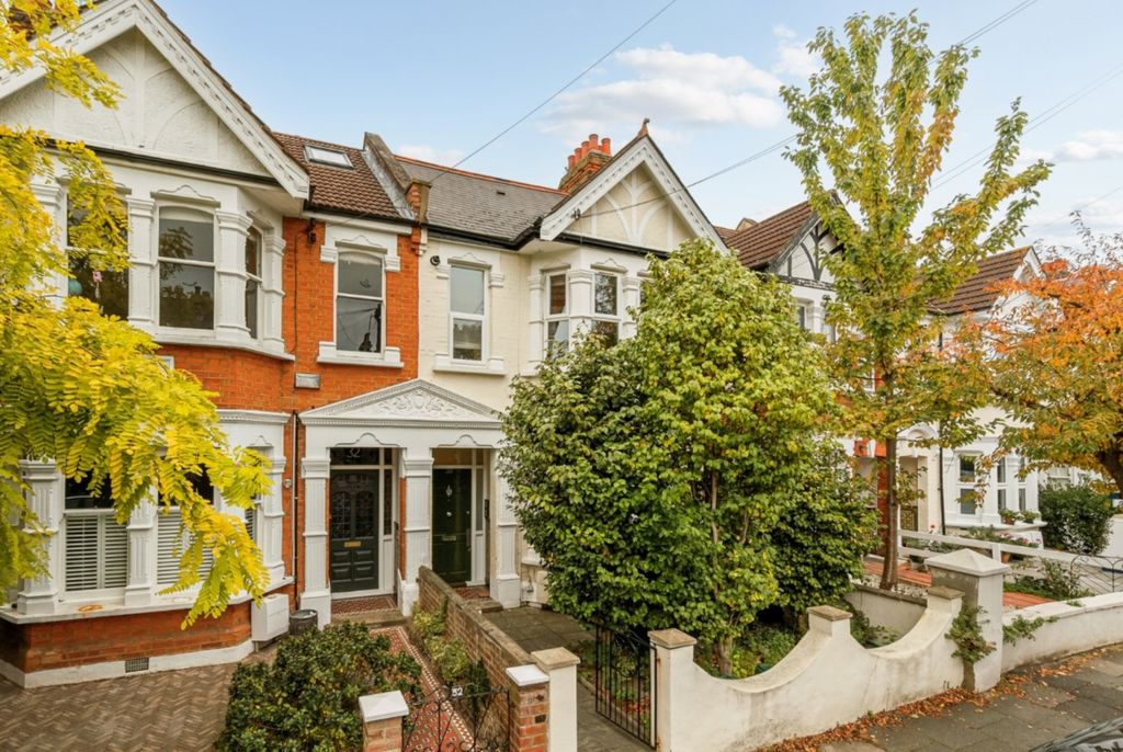 Property photo 2 of 5