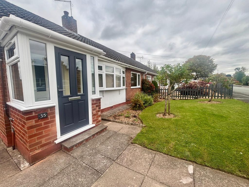 Property photo 1 of 16 Two Bedroom Bungalow