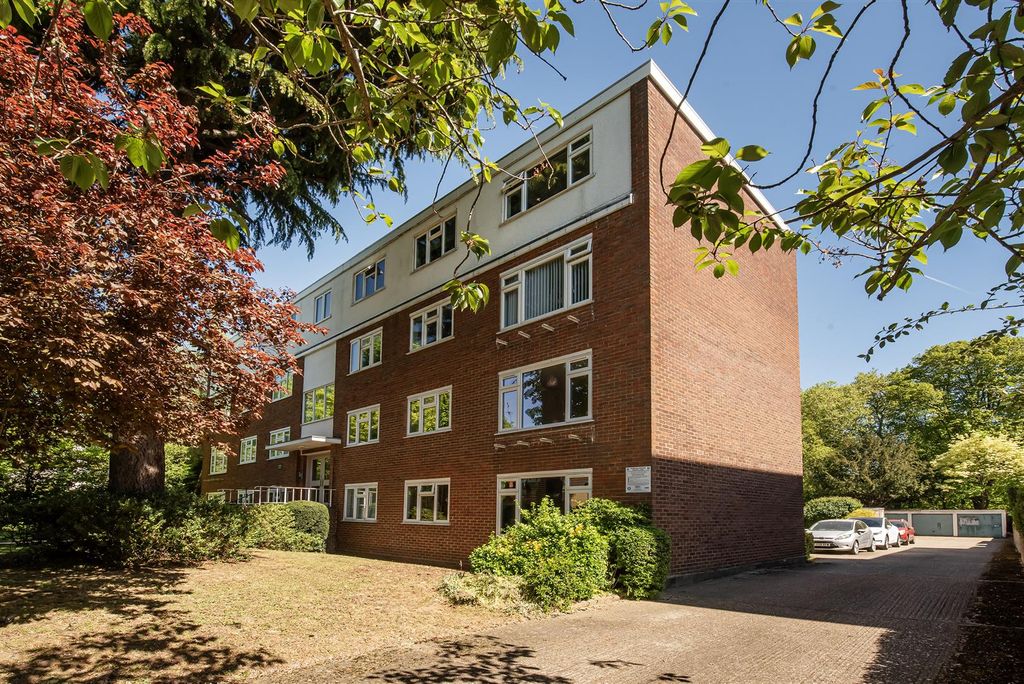Property photo 1 of 13 Helliwell &amp; Co