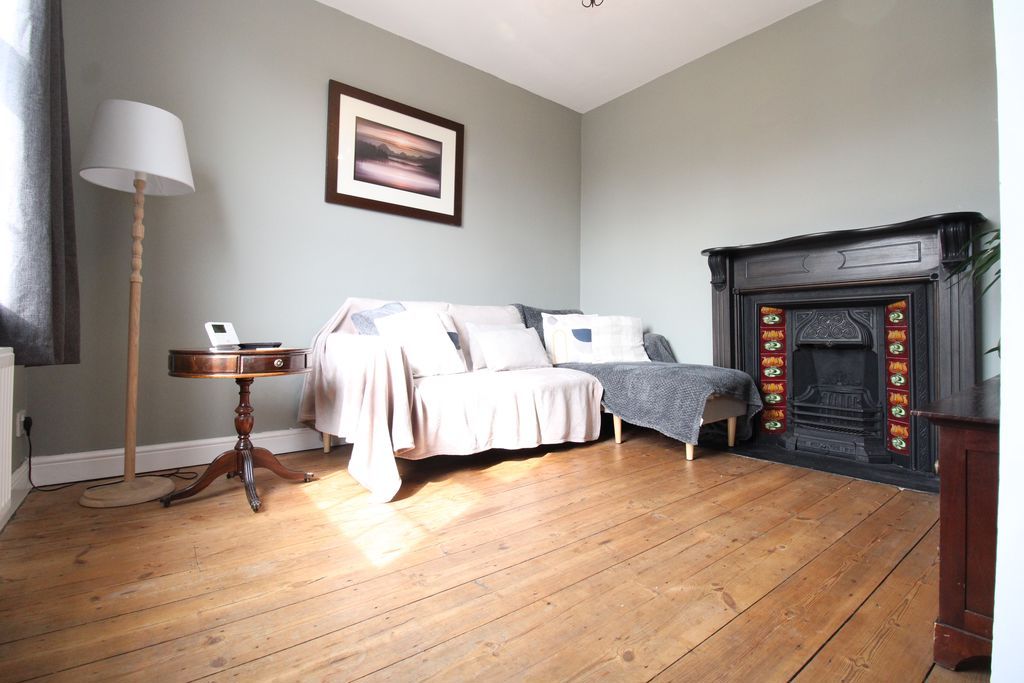 Property photo 2 of 9 Sitting Room