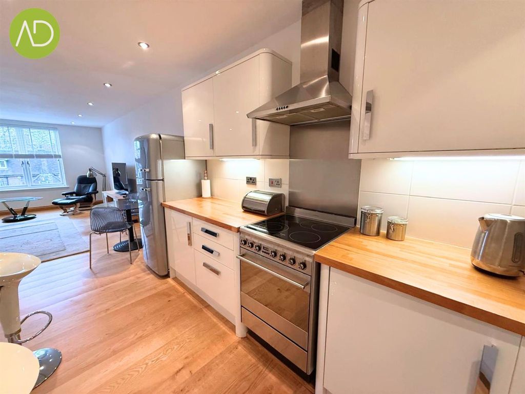 Property photo 2 of 13 14.Jpg