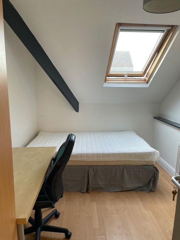 Property photo 2 of 12