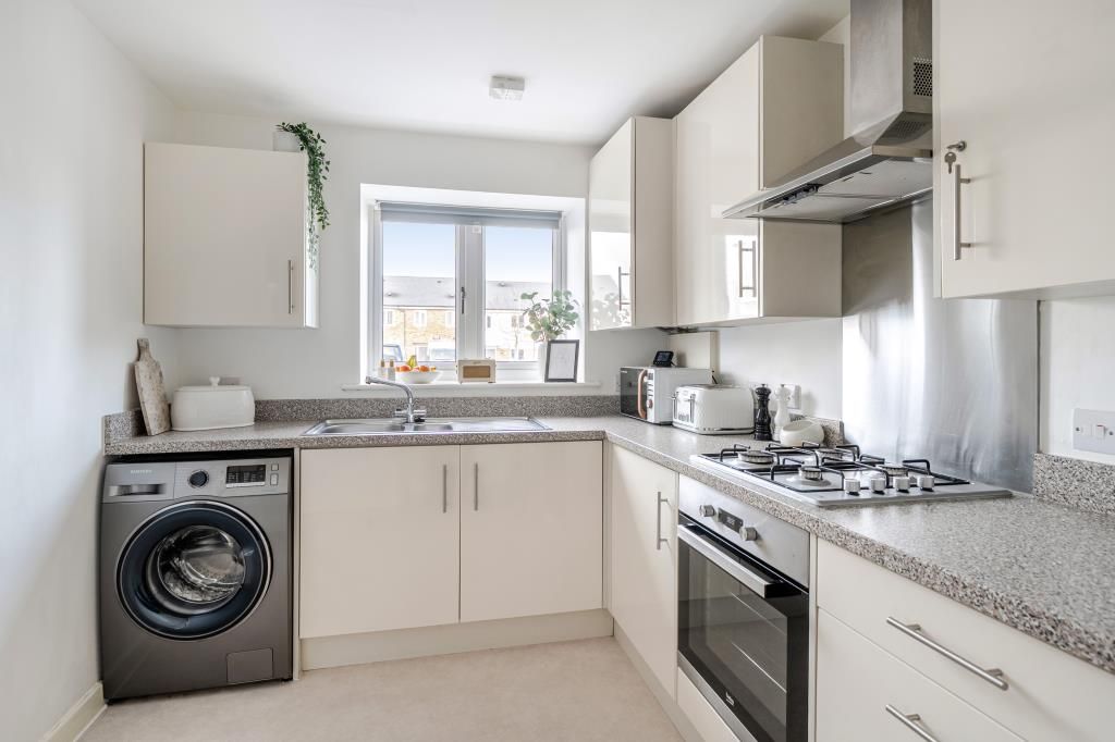 Property photo 2 of 21 Kitchen