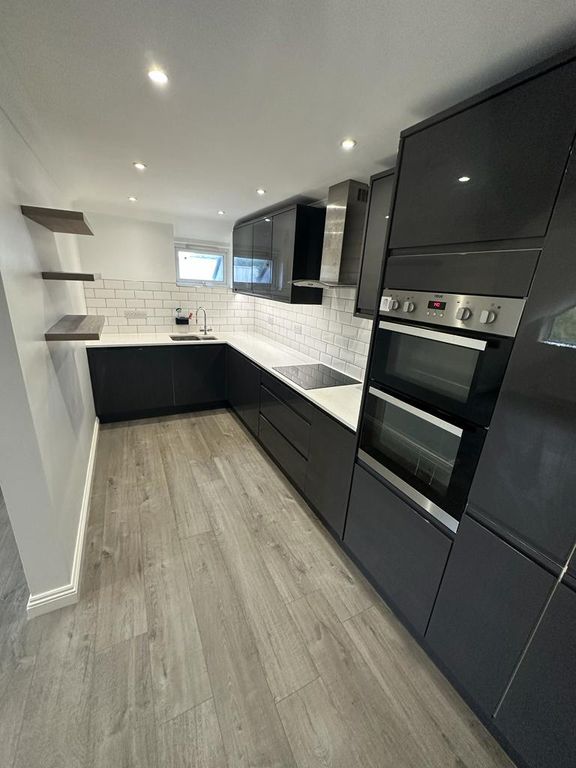 Property photo 2 of 30