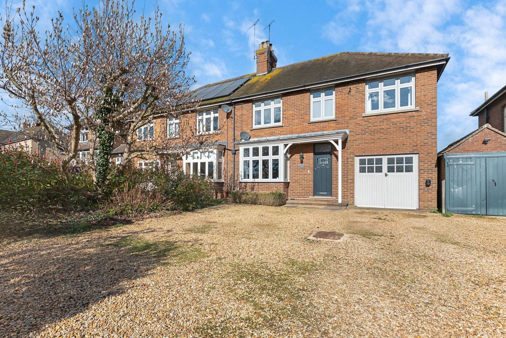 Property photo 1 of 29