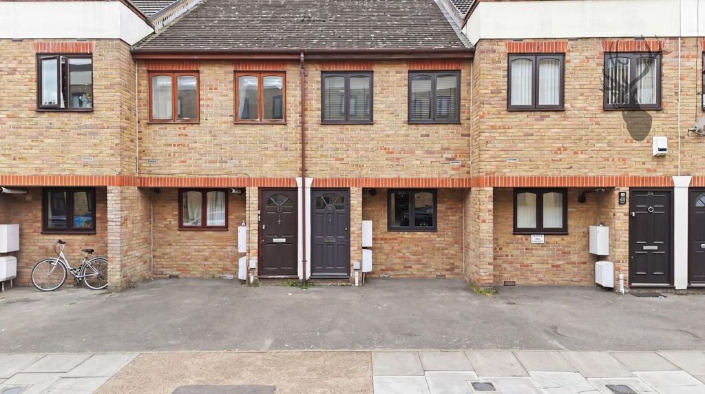Property photo 1 of 16