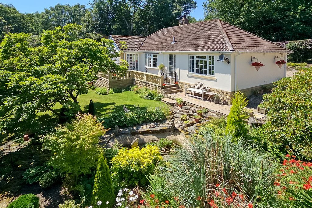 Property photo 1 of 37