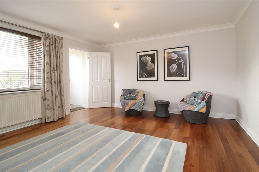 Property photo 2 of 18 Image00003.Jpeg