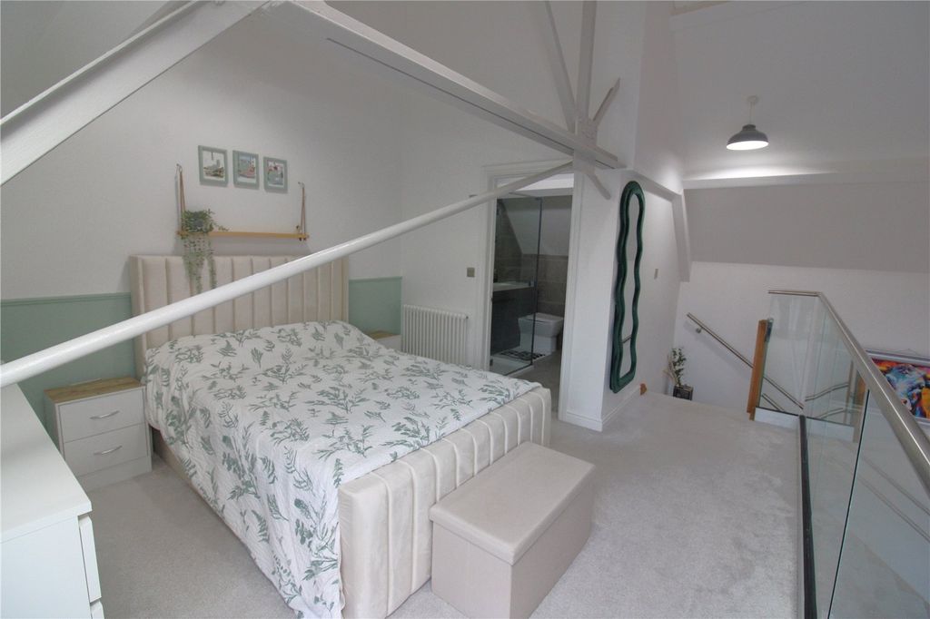 Property photo 3 of 13 Picture No. 04