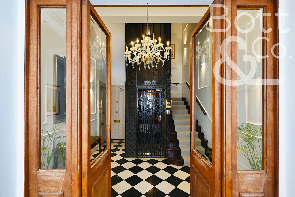 Property photo 2 of 22