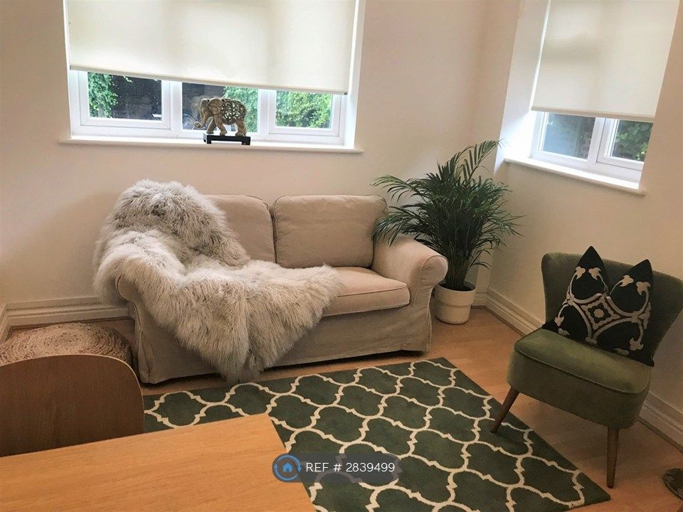 Property photo 1 of 7 Lounge