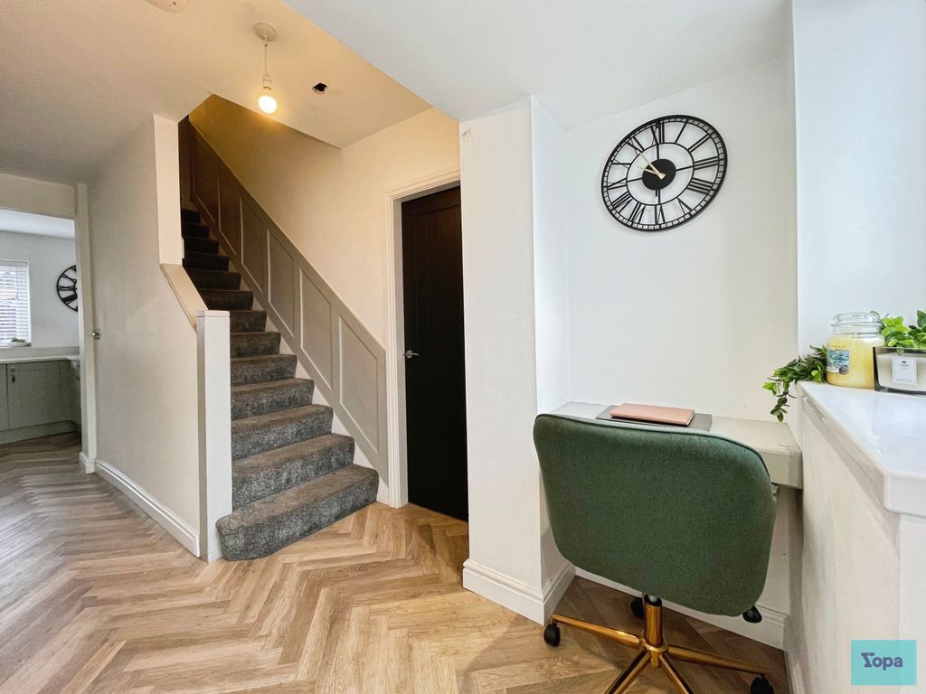 Property photo 2 of 28 13