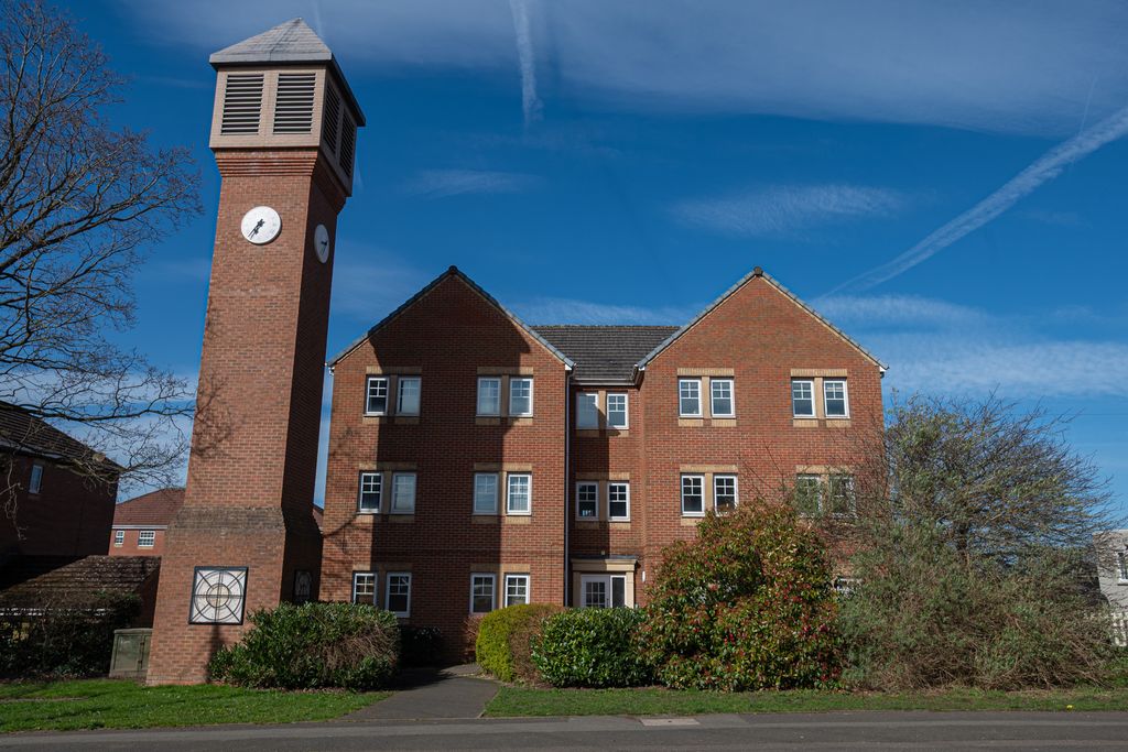 Property photo 1 of 15