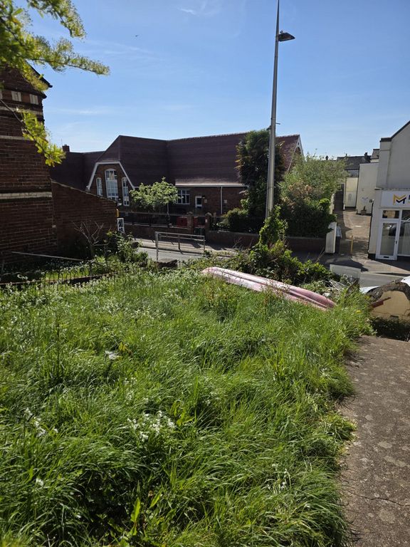 Property photo 2 of 4