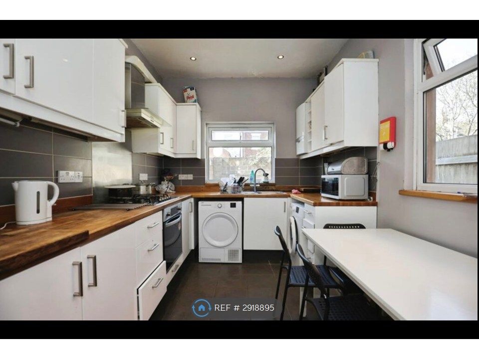 Property photo 2 of 4