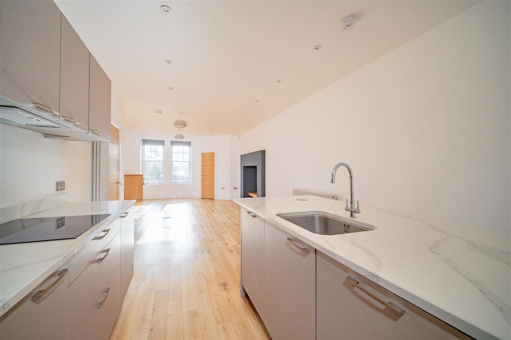 Additional image 8 of 2 bed flat for saleTay Street, Monifieth, Dundee DD5