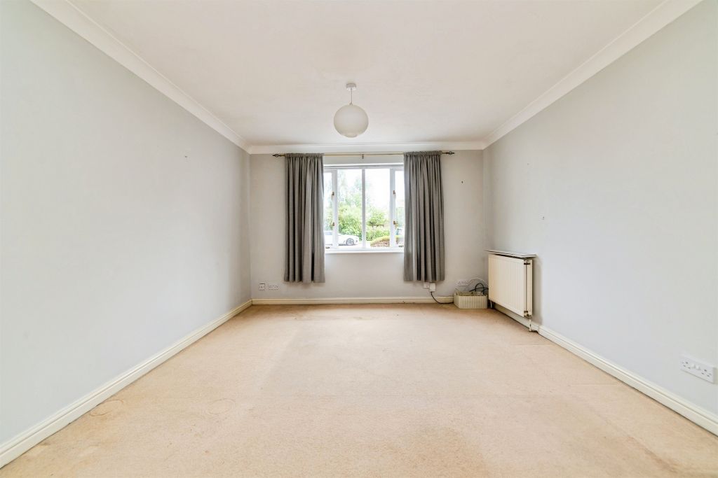 Additional image 5 of 2 bed flat for saleGillison Close, Letchworth Garden City SG6