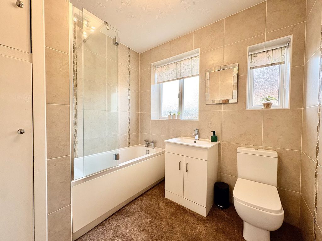 Property photo 3 of 26