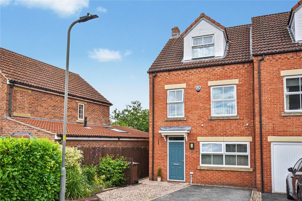 Property photo 1 of 21 Picture No. 01
