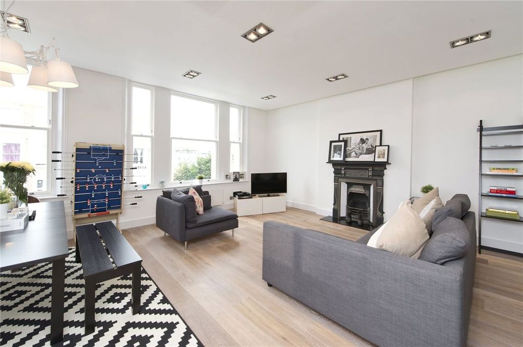 Property photo 1 of 6