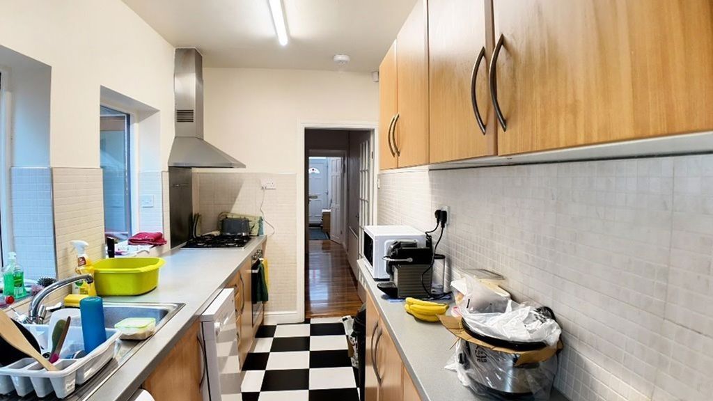 Property photo 2 of 13