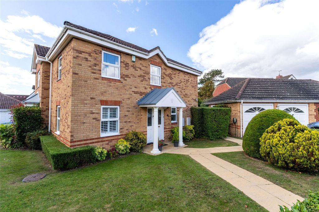 Property photo 1 of 19 Frontage