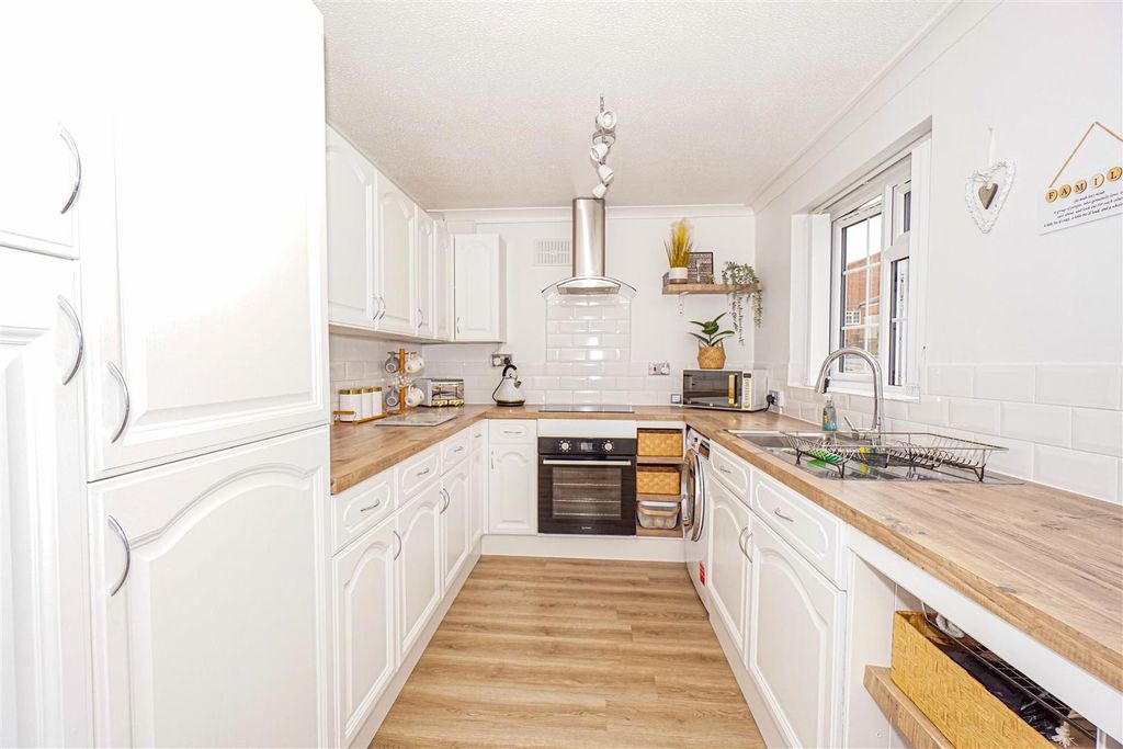 Property photo 3 of 31 Dsc01914.Jpg