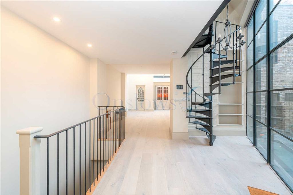 Property photo 2 of 23 Hall