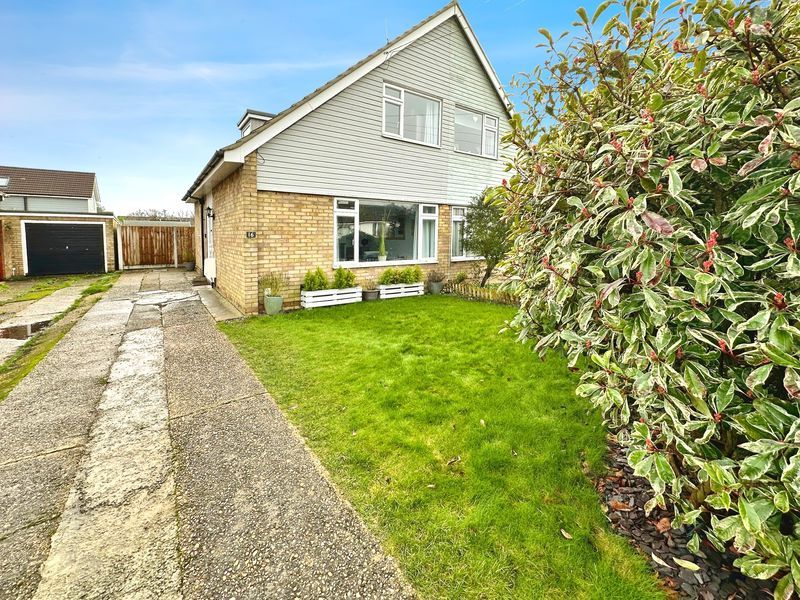 Property photo 1 of 14 Mede Way