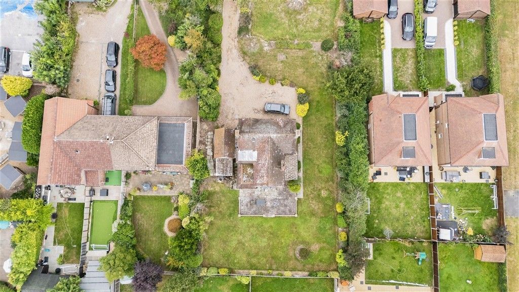 Property photo 1 of 12 Lifestyle Feature Shot