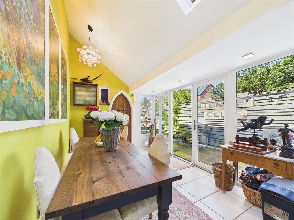 Property photo 3 of 17 Dining Room