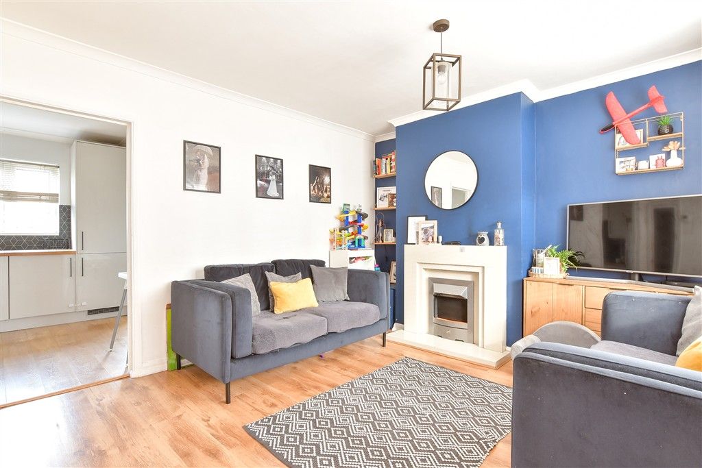 Property photo 2 of 7 Lounge