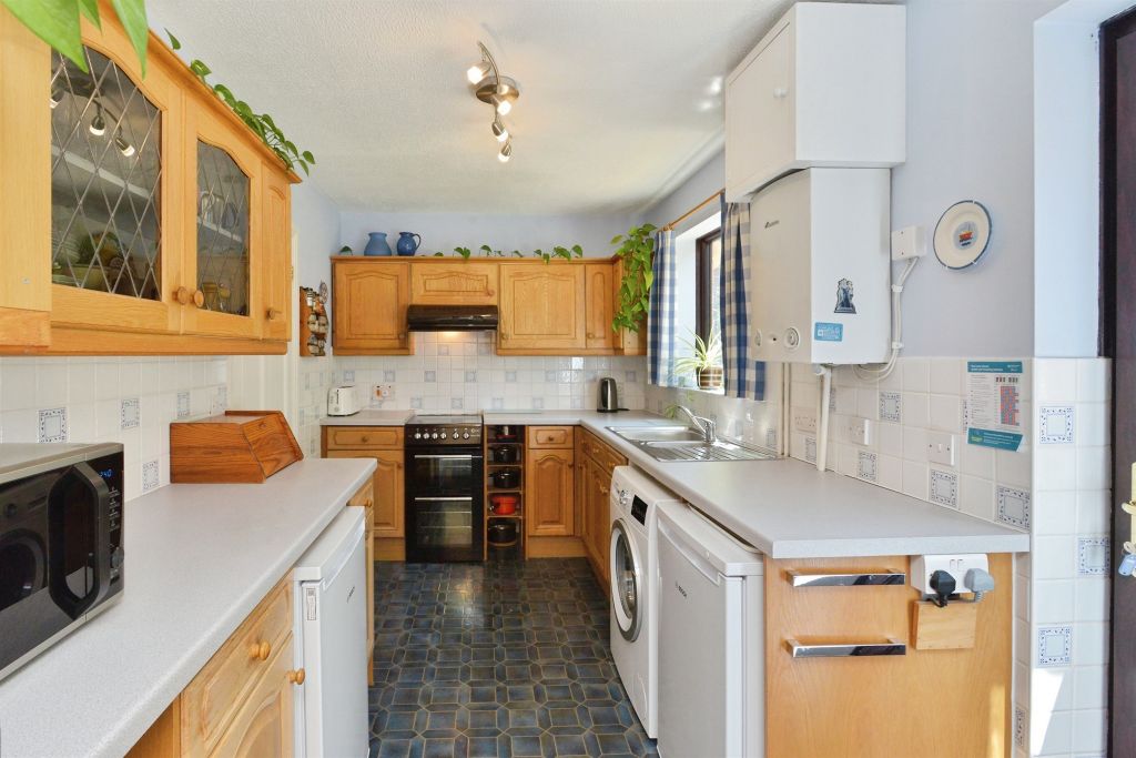 Property photo 2 of 19