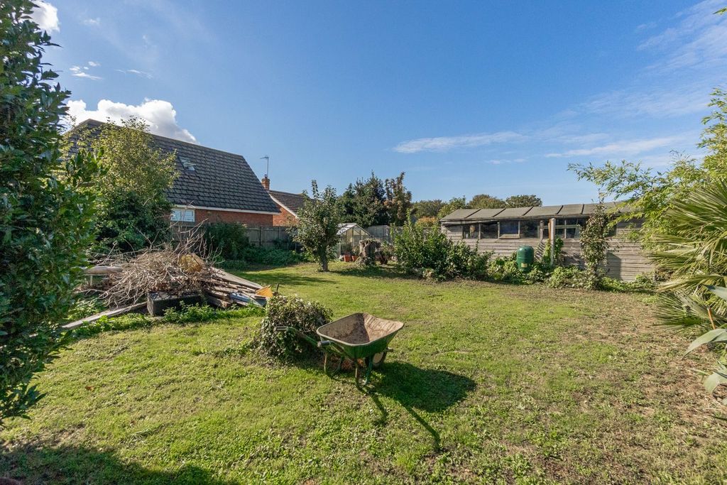 Property photo 3 of 13