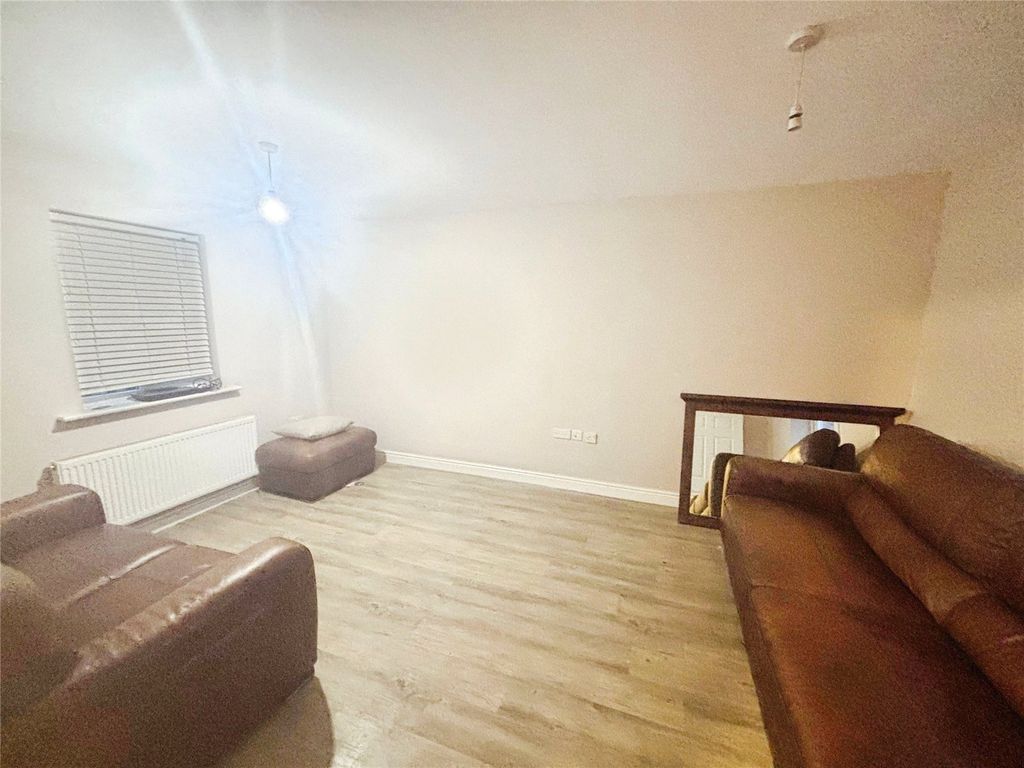 Property photo 3 of 13 Living Room