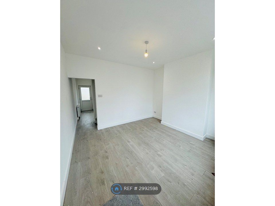 Property photo 3 of 12 Living Room