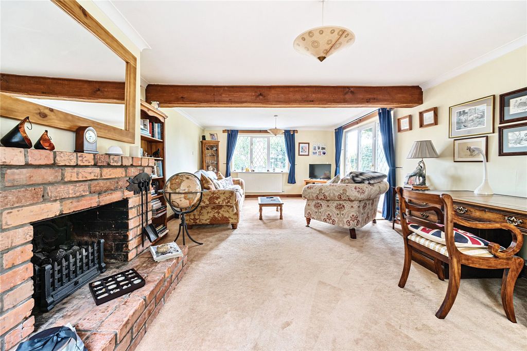 Property photo 3 of 16 Picture No. 02