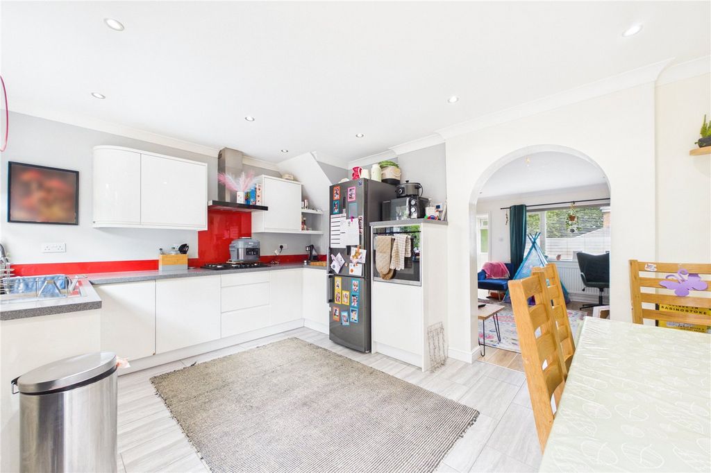 Property photo 3 of 19 Kitchen/ Diner