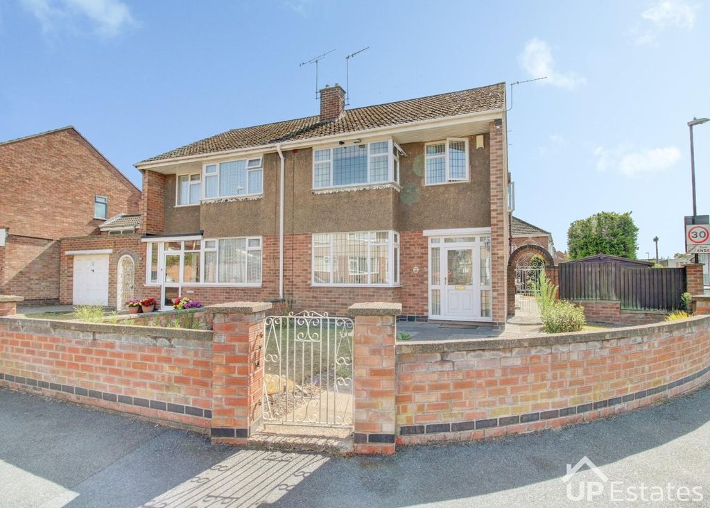 Property photo 1 of 23