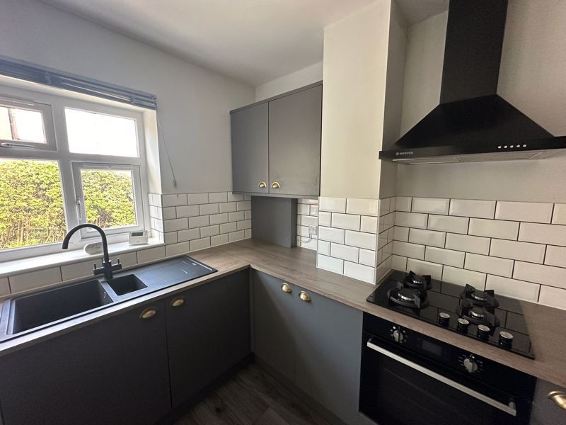 Property photo 3 of 16 Photo 7