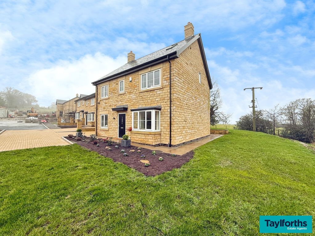 Property photo 3 of 35