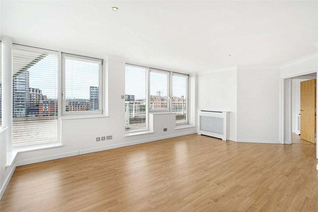 Property photo 1 of 15 Picture No. 11
